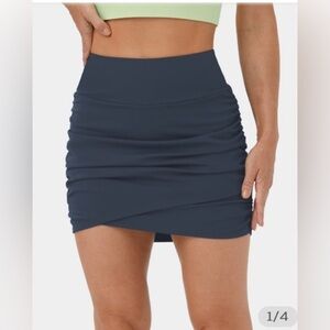 HALARA Black Mini Skirt